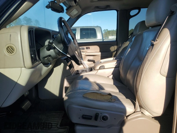 2005 Chevrolet Avalanche LS z VIN 3GNEC12Z85G181745, wystawiony jako Copart lot #49137995 z przebiegiem 201 187 mil mil oraz Szkoda całkowita • Salvage title. Historia ofert i sprzedaży dostępna na DreamBid. Obrazek 7.
