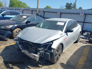 2020 Nissan Altima SR z VIN 1N4BL4CVXLC221600, wystawiony jako IAAI lot #42022771 z przebiegiem 84 462 mil mil oraz . Historia ofert i sprzedaży dostępna na DreamBid. Obrazek 17.