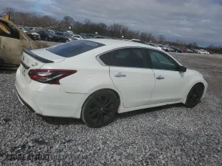 2017 Nissan Altima 2.5 SR with VIN 1N4AL3AP1HC246838, listed as a Copart auction lot 44693685 with 152,895 mi miles and Salvage Title. Bid and sale history available at carsss.com. Image 3.