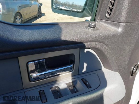 2011 Ford F-150 XL with VIN 1FTEX1EM1BFC07130, listed as a IAAI auction lot 41638664 with 133,891 mi miles. Bid and sale history available at carsss.com. Image 19.