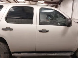 2008 Chevrolet Tahoe Special Service with VIN 1GNFK03078R203773, listed as a IAAI auction lot 41343306 with 165,796 mi miles. Bid and sale history available at carsss.com. Image 13.