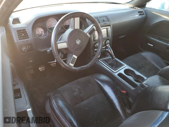 2010 Dodge Challenger SRT-8 with VIN 2B3CJ7DW7AH130521, listed as a Copart auction lot 88990235 with 128,370 mi miles and Salvage title. Bid and sale history available at DreamBid. Image 8.