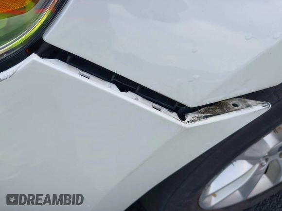 2014 Ford Taurus SE с VIN 1FAHP2D87EG136267, выставлен на аукционе IAAI как лот 42224665 с пробегом 201 540 миль миль и . История ставок и продаж доступна на DreamBid. Изображение 6.