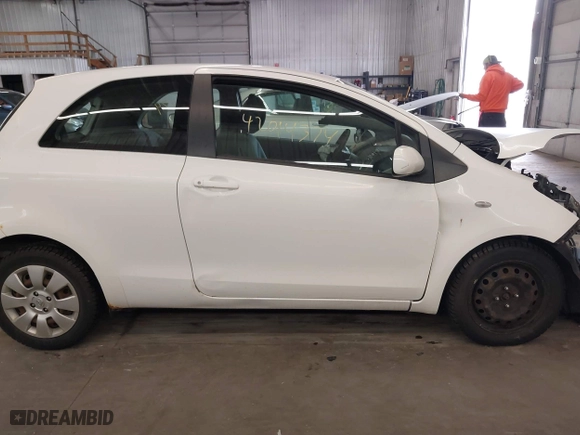 2008 Toyota Yaris with VIN JTDJT923885192256, listed as a IAAI auction lot 42014374 with 126,860 mi miles. Bid and sale history available at carsss.com. Image 14.