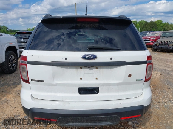 2013 Ford Police Interceptor Utility z VIN 1FM5K8AR2DGB78965, wystawiony jako IAAI lot #42188563 z przebiegiem 238 409 mil mil oraz . Historia ofert i sprzedaży dostępna na DreamBid. Obrazek 16.
