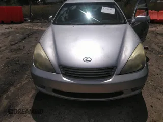 2003 Lexus ES with VIN JTHBF30G930142663, listed as a IAAI auction lot 42197964 with 224,208 mi miles. Bid and sale history available at carsss.com. Image 6.