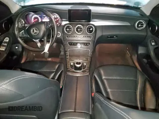 2017 Mercedes-Benz C 300 с VIN 55SWF4JB7HU222188, выставлен на аукционе Copart как лот 60906445 с пробегом 81 437 миль миль и Списание • Salvage title. История ставок и продаж доступна на DreamBid. Изображение 8.
