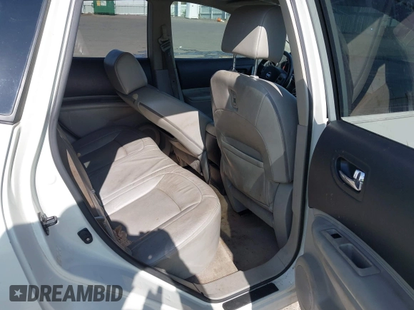 2008 Nissan Rogue SL with VIN JN8AS58V68W401562, listed as a IAAI auction lot 41909951 with 207,900 mi miles and . Bid and sale history available at DreamBid. Image 8.