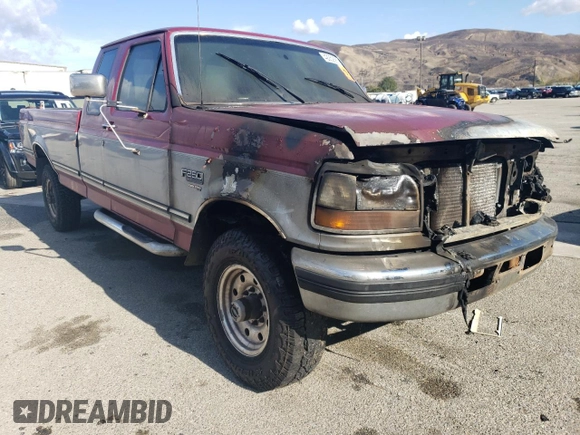 1994 Ford F-250 with VIN 1FTHX26F4RKC07238, listed as a Copart auction lot 42252885 with 0 mi miles and Non Repairable. Bid and sale history available at carsss.com. Image 4.