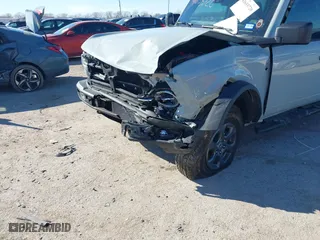 2024 Ford Bronco Big Bend with VIN 1FMDE7BH9RLB43731, listed as a IAAI auction lot 41653720 with 1,812 mi miles. Bid and sale history available at carsss.com. Image 6.