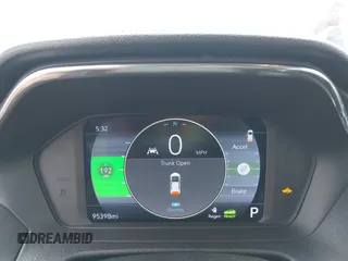 2023 Chevrolet Bolt EV 2LT z VIN 1G1FX6S02P4143467, wystawiony jako IAAI lot #41607322 z przebiegiem 95 398 mil mil oraz . Historia ofert i sprzedaży dostępna na DreamBid. Obrazek 17.