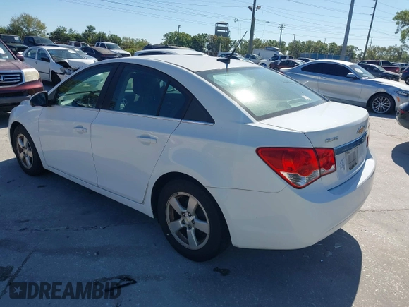 2014 Chevrolet Cruze 1LT z VIN 1G1PC5SB2E7425955, wystawiony jako IAAI lot #41771467 z przebiegiem 125 816 mil mil oraz . Historia ofert i sprzedaży dostępna na DreamBid. Obrazek 3.