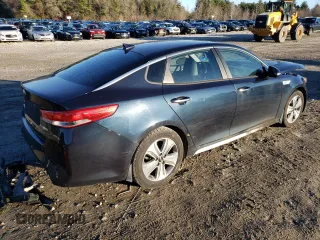2017 Kia Optima EX with VIN KNAGU4LE9H5011852, listed as a Copart auction lot 84852844 with 144,413 mi miles and Salvage title. Bid and sale history available at DreamBid. Image 3.