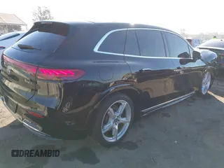 2023 Mercedes-Benz EQS 580 z VIN 4JGDM4EB8PA014008, wystawiony jako IAAI lot #41152975 z przebiegiem 41 292 mil mil oraz . Historia ofert i sprzedaży dostępna na DreamBid. Obrazek 4.