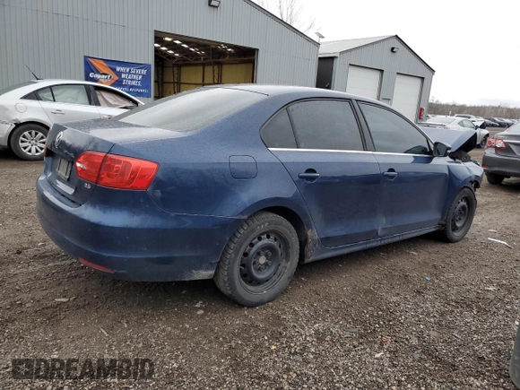 2011 Volkswagen Jetta SE с VIN 3VWBX7AJ3BM028442, выставлен на аукционе Copart как лот 81852814 с пробегом 223 779 миль миль и Списание • Salvage title. История ставок и продаж доступна на DreamBid. Изображение 3.