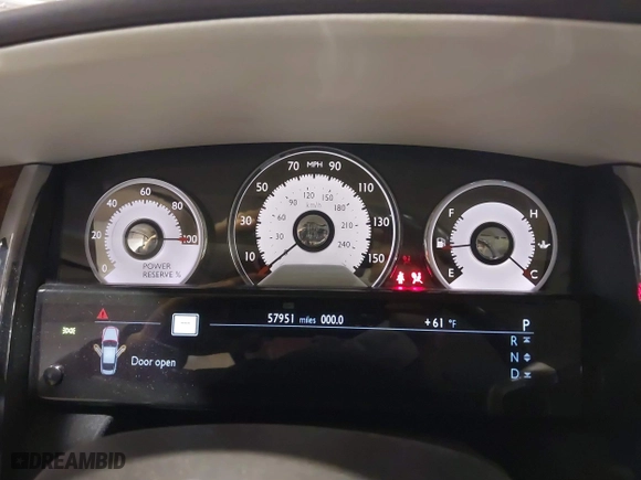 2014 Rolls-Royce Wraith with VIN SCA665C59EUX84389, listed as a IAAI auction lot 41413368 with 57,951 mi miles. Bid and sale history available at carsss.com. Image 7.
