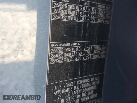 2022 Land Rover Defender SE with VIN SALEPERU8N2067390, listed as a Copart auction lot 52444155 with 35,165 mi miles and Salvage title. Bid and sale history available at DreamBid. Image 16.