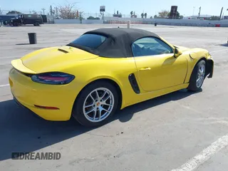2021 Porsche 718 Boxster z VIN WP0CA2A8XMS210397, wystawiony jako IAAI lot #42271755 z przebiegiem 43 518 mil mil oraz . Historia ofert i sprzedaży dostępna na DreamBid. Obrazek 4.