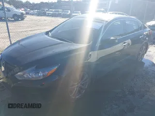 2018 Nissan Altima 2.5 SR with VIN 1N4AL3AP7JC273693, listed as a IAAI auction lot 40902166 with 130,648 mi miles. Bid and sale history available at carsss.com. Image 17.