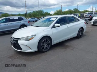 2016 Toyota Camry XLE z VIN 4T1BF1FK3GU141570, wystawiony jako IAAI lot #42348935 z przebiegiem 29 174 mil mil oraz . Historia ofert i sprzedaży dostępna na DreamBid. Obrazek 2.