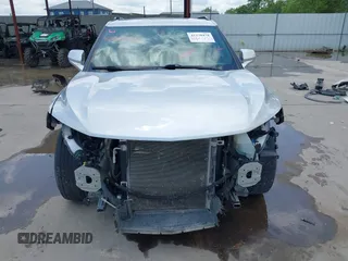 2019 Chevrolet Blazer z VIN 3GNKBBRA3KS698858, wystawiony jako IAAI lot #42270478 z przebiegiem 99 461 mil mil oraz . Historia ofert i sprzedaży dostępna na DreamBid. Obrazek 13.
