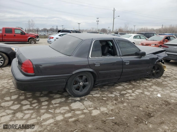 2004 Ford Crown Victoria LX with VIN 2FAHP74W84X135472, listed as a Copart auction lot 84842904 with 225,511 mi miles and Salvage Title. Bid and sale history available at carsss.com. Image 3.
