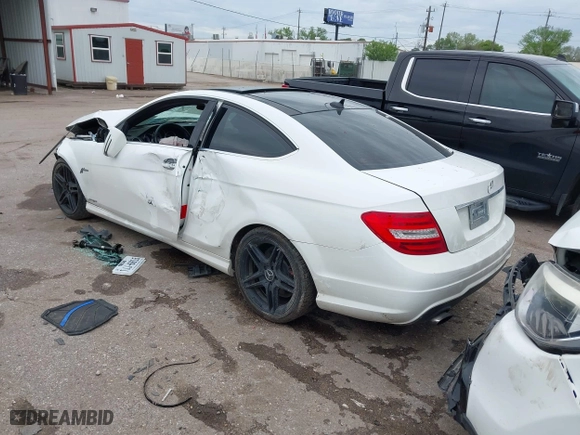 2013 Mercedes-Benz C-Class C 250 with VIN WDDGJ4HB8DG027183, listed as a IAAI auction lot 41912263 with 119,815 mi miles. Bid and sale history available at carsss.com. Image 3.