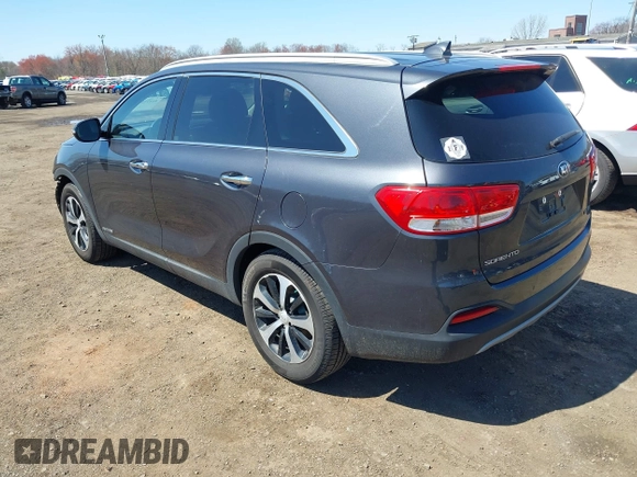 2018 Kia Sorento EX with VIN 5XYPHDA57JG388378, listed as a IAAI auction lot 41977584 with 121,482 mi miles and . Bid and sale history available at carsss.com. Image 3.