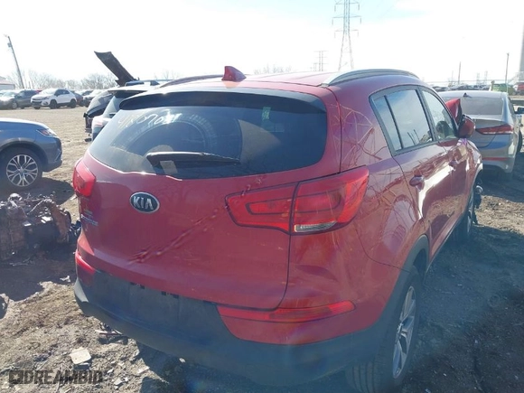 2015 Kia Sportage LX with VIN KNDPBCAC0F7740506, listed as a IAAI auction lot 41807081 with 104,428 mi miles. Bid and sale history available at carsss.com. Image 4.