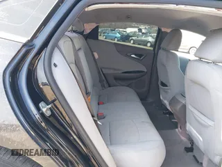 2016 Chevrolet Malibu LS z VIN 1G1ZB5STXGF172283, wystawiony jako IAAI lot #41785710 z przebiegiem 93 076 mil mil oraz . Historia ofert i sprzedaży dostępna na DreamBid. Obrazek 8.