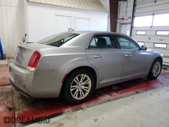2017 Chrysler 300 C with VIN 2C3CCAEG2HH570965, listed as a Copart auction lot 42235735 with 106,514 mi miles and Clean Title. Bid and sale history available at DreamBid. Image 3.