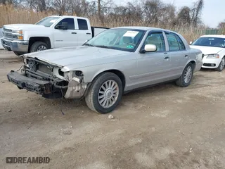 2008 Mercury Grand Marquis LS with VIN 2MEFM75V78X647776, listed as a IAAI auction lot 41664809 with 79,692 mi miles. Bid and sale history available at carsss.com. Image 18.