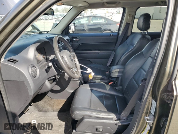 2016 Jeep Patriot Latitude with VIN 1C4NJRFB3GD586468, listed as a Copart auction lot 43583485 with 82,164 mi miles and Salvage Title. Bid and sale history available at carsss.com. Image 7.