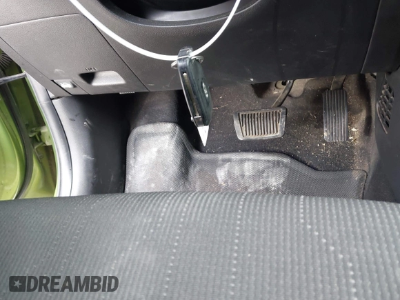 2020 Hyundai Venue SE with VIN KMHRB8A33LU039313, listed as a IAAI auction lot 41753319 with 92,872 mi miles and . Bid and sale history available at DreamBid. Image 17.
