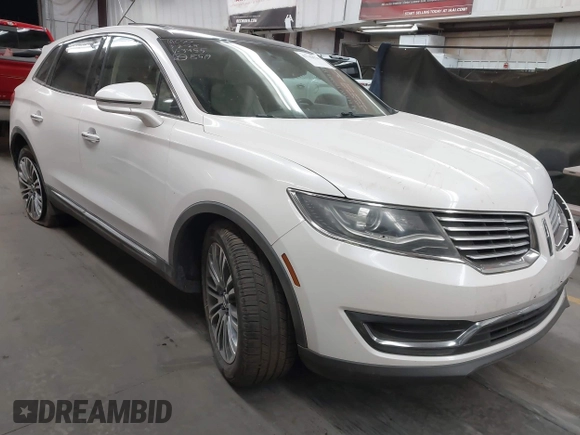 2017 Lincoln MKX Reserve with VIN 2LMPJ6LR0HBL13455, listed as a IAAI auction lot 41740678 with 70,038 mi miles. Bid and sale history available at carsss.com. Image 1.
