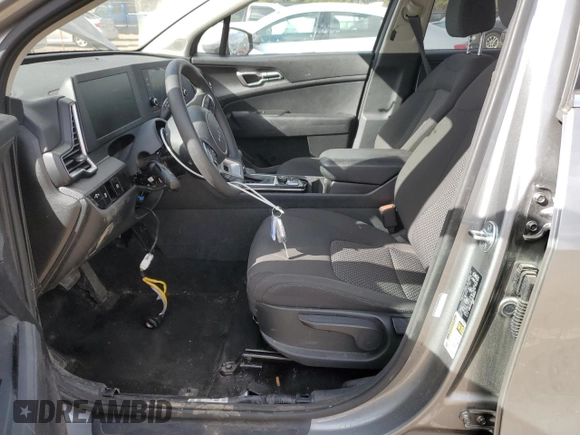 2024 Kia Sportage LX with VIN KNDPU3DF3R7302633, listed as a Copart auction lot 53269835 with 27,754 mi miles and Salvage Title. Bid and sale history available at DreamBid. Image 7.