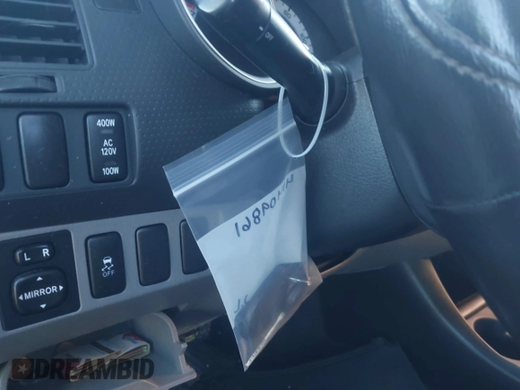 2015 Toyota Tacoma PreRunner с VIN 3TMJU4GN8FM184580, выставлен на аукционе IAAI как лот 41409861 с пробегом 185 176 миль миль и . История ставок и продаж доступна на DreamBid. Изображение 19.