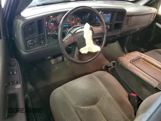 2005 Chevrolet Silverado 1500 LS with VIN 1GCEC14T75Z254816, listed as a Copart auction lot 45102935 with 124,541 mi miles and Salvage title. Bid and sale history available at DreamBid. Image 8.