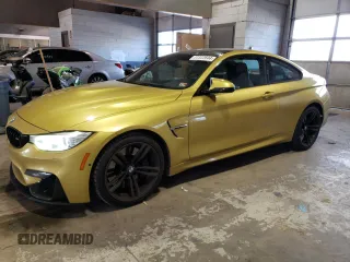 2015 BMW M4 with VIN WBS3R9C55FF708841, listed as a Copart auction lot 37322644 with 213,527 mi miles. Bid and sale history available at carsss.com. Image 1.
