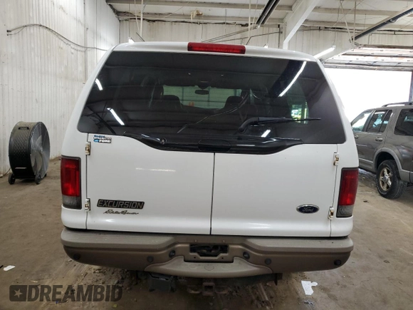 2003 Ford Excursion Eddie Bauer z VIN 1FMNU45S03EB25000, wystawiony jako Copart lot #78908554 z przebiegiem 110 284 mil mil oraz Szkoda całkowita • Salvage title. Historia ofert i sprzedaży dostępna na DreamBid. Obrazek 6.