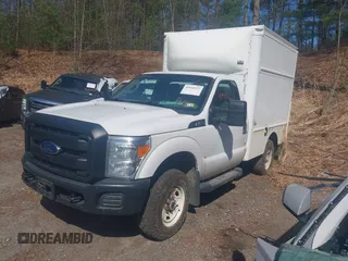 2015 Ford F-250 XL z VIN 1FDBF2B6XFED21572, wystawiony jako IAAI lot #41940222 z przebiegiem 433 042 mil mil oraz . Historia ofert i sprzedaży dostępna na DreamBid. Obrazek 17.