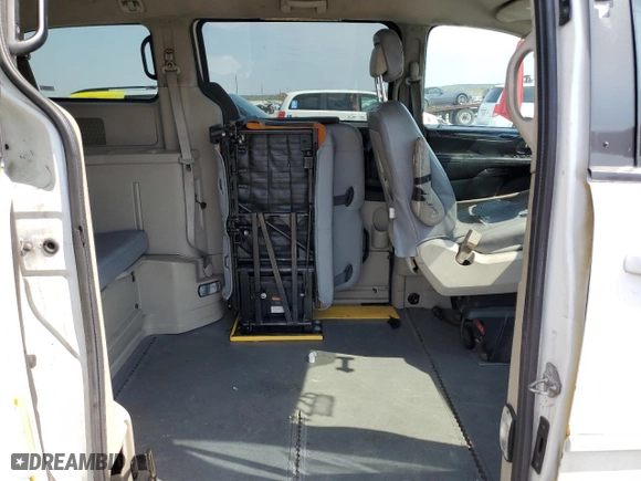 2017 Dodge Grand Caravan SE Plus with VIN 2C4RDGBG4HR776163, listed as a Copart auction lot 75348714 with 373,131 mi miles and Clean Title. Bid and sale history available at carsss.com. Image 11.