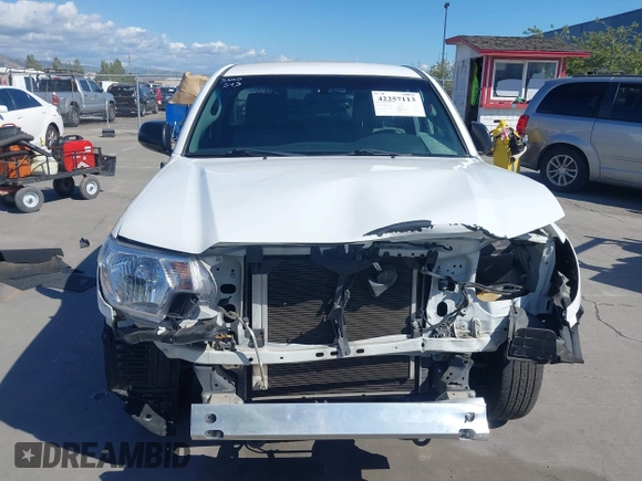 2014 Toyota Tacoma z VIN 5TFNX4CN0EX036172, wystawiony jako IAAI lot #42257113 z przebiegiem 171 601 mil mil oraz . Historia ofert i sprzedaży dostępna na DreamBid. Obrazek 6.