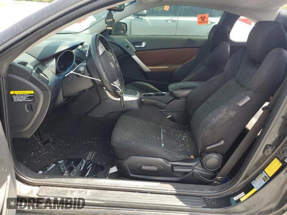 2010 Hyundai Genesis Coupe with VIN KMHHU6KH1AU025007, listed as a Copart auction lot 59543995 with 163,684 mi miles and Salvage title. Bid and sale history available at DreamBid. Image 7.
