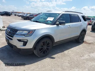 2018 Ford Explorer XLT z VIN 1FM5K7D87JGA54926, wystawiony jako IAAI lot #42088449 z przebiegiem 247 391 mil mil oraz . Historia ofert i sprzedaży dostępna na DreamBid. Obrazek 19.