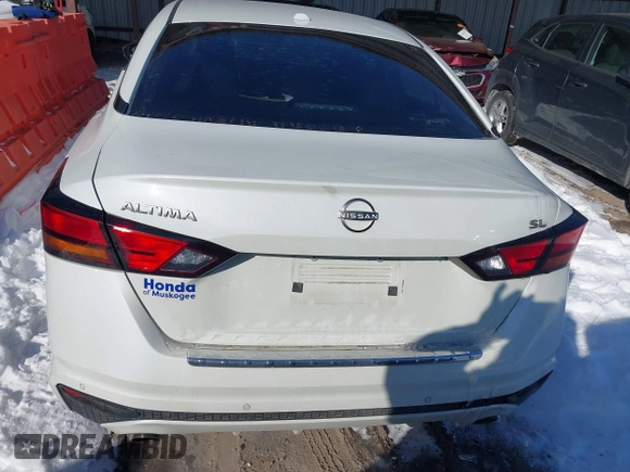 2023 Nissan Altima SL with VIN 1N4BL4EV4PN375579, listed as a IAAI auction lot 41592176 with 29,238 mi miles and . Bid and sale history available at DreamBid. Image 16.