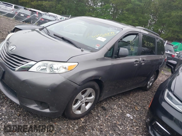 2015 Toyota Sienna LE AAS with VIN 5TDKK3DC7FS630614, listed as a IAAI auction lot 42466279 with Not provided miles and . Bid and sale history available at DreamBid. Image 13.
