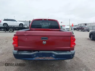2006 Dodge Dakota SLT with VIN 1D7HE48KX6S598831, listed as a IAAI auction lot 41292884 with 173,181 mi miles and . Bid and sale history available at carsss.com. Image 16.