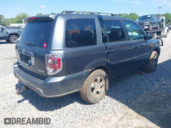 2006 Honda Pilot EX-L with VIN 2HKYF187X6H557468, listed as a IAAI auction lot 42017101 with 213,425 mi miles and . Bid and sale history available at carsss.com. Image 4.