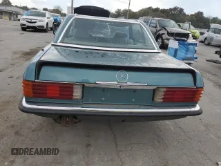 1985 Mercedes-Benz 380 z VIN WDB1070451A014424, wystawiony jako Copart lot #72587724 z przebiegiem 105 926 mil mil oraz Tytuł czysty. Historia ofert i sprzedaży dostępna na DreamBid. Obrazek 6.